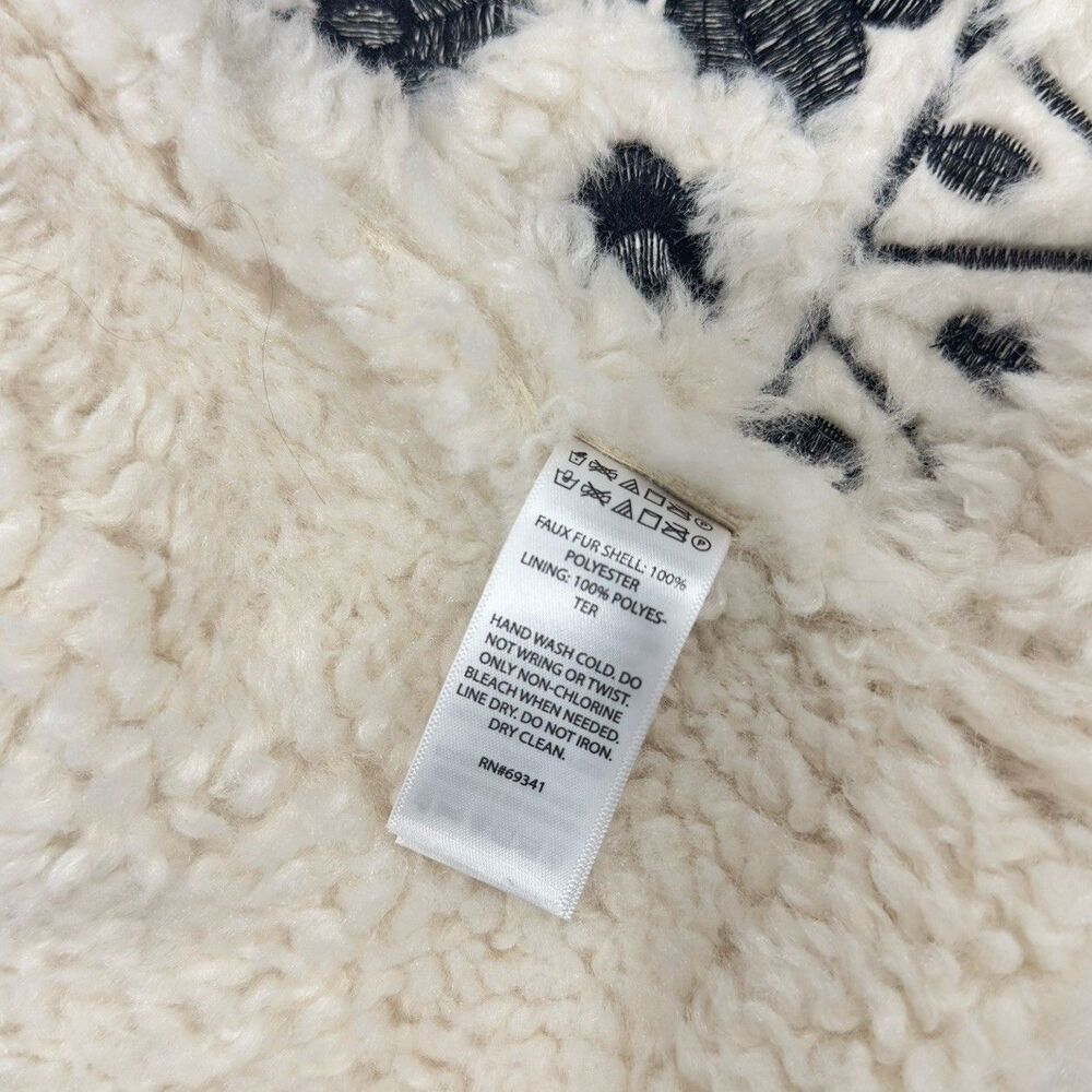 House of Harlow 1960 Sherpa Vest One Size Embroidered Floral Boho Western NWT - Picture 9 of 9
